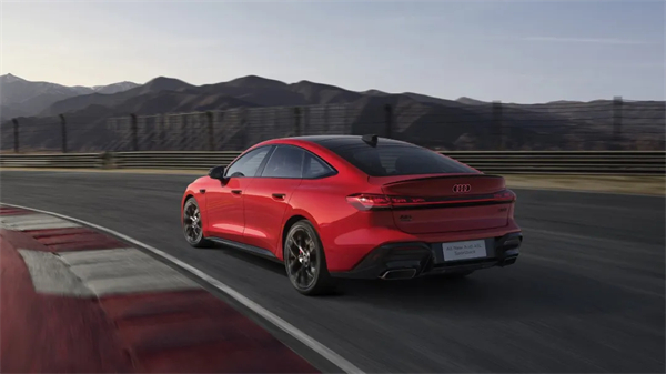 全新上汽奥迪A5L Sportback正式上市，限时臻享价25.99万元起